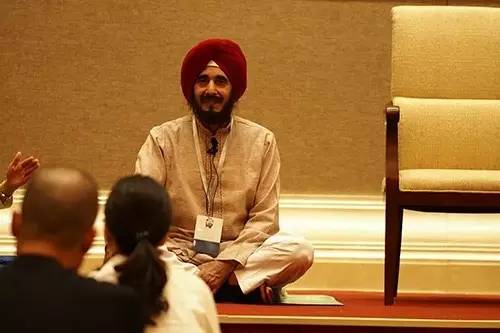 Tiwariji大师呼吸控制法_瑜伽文摘瑜伽课程_瑜珈下载