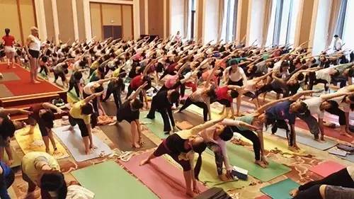 瑜伽文摘瑜伽课程_Tiwariji大师呼吸控制法_瑜珈下载