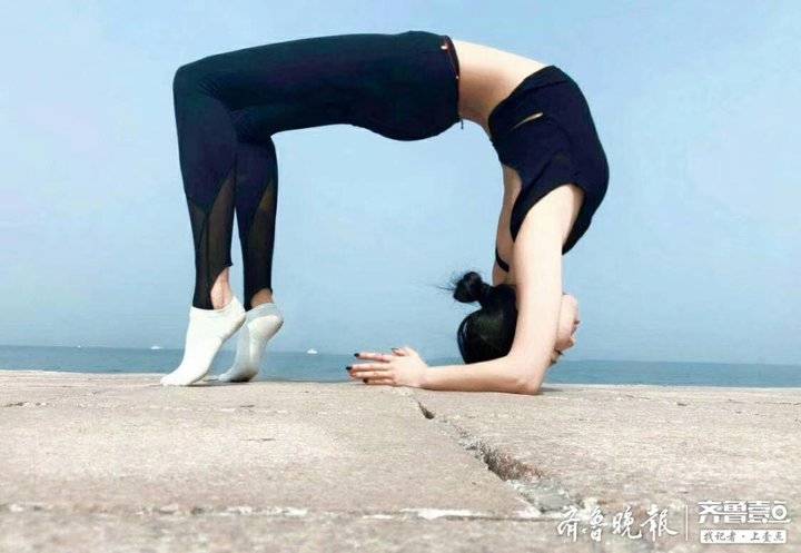 毕宁瑜伽教练报名_烟台十佳瑜伽教练评选_瑜珈下载